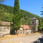 La Chapelle Notre-Dame-De-Nize et La Fontaine des Yeux