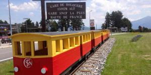 Le Petit train jaune