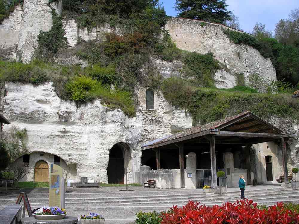 L glise Souterraine Saint Jean Un Monument Unique En Europe L glise Souterraine Saint Jean Un Monument Unique En Europe